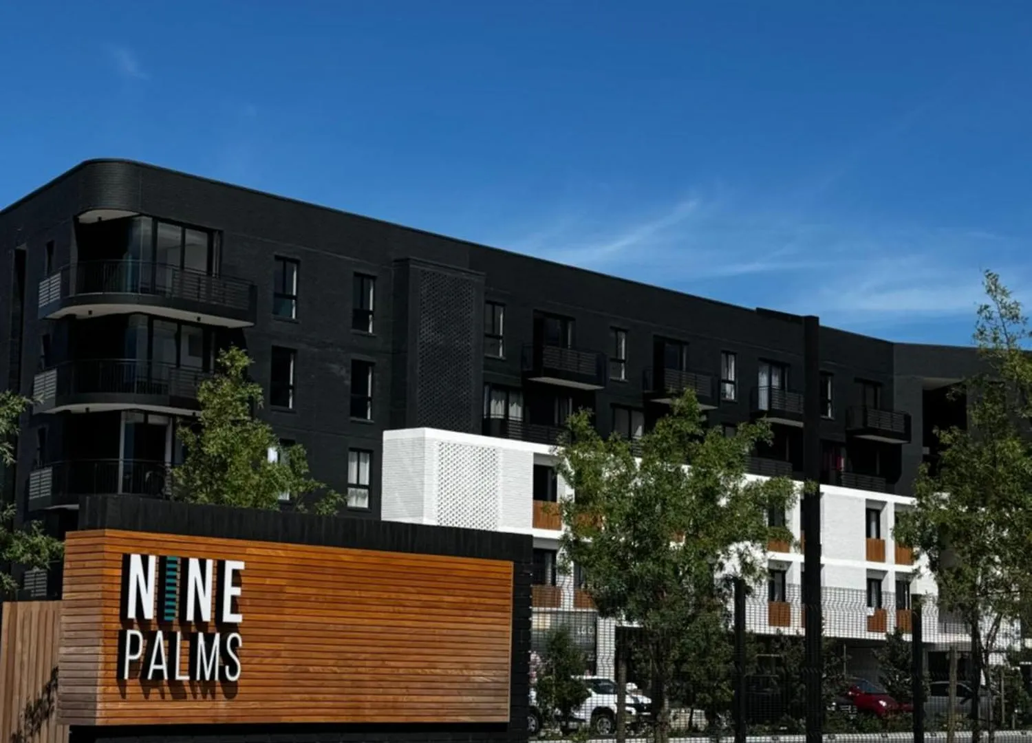 S.A.E. Nine Palms Luxury Apartment Cape Town