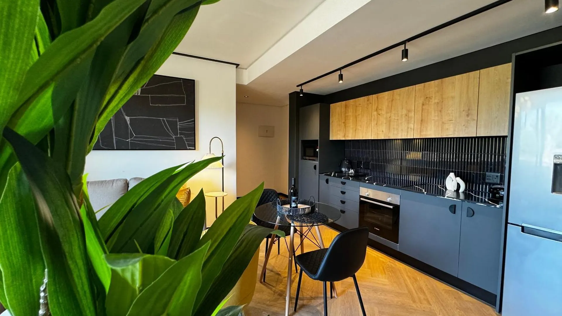 S.A.E. Nine Palms Luxury Apartment Cape Town