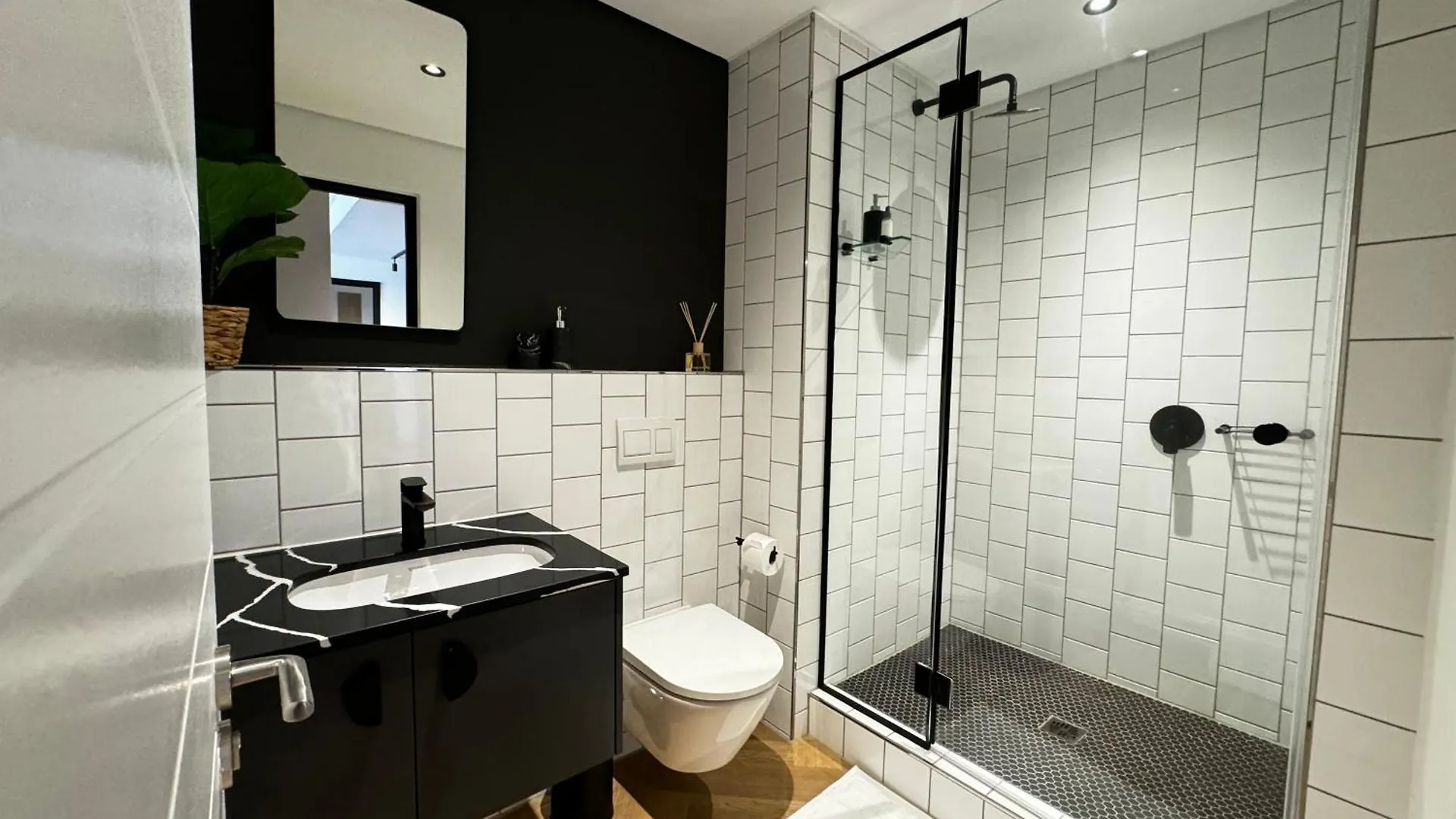 S.A.E. Nine Palms Luxury Apartment Cape Town South Africa